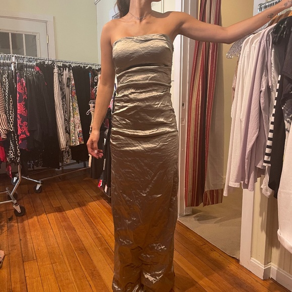 Nicole Miller Crinkle Dress - Picture 1 of 2